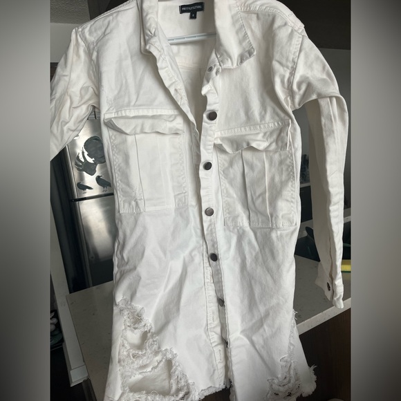 Pretty Little Thing white distressed jean jacket - Picture 1 of 2